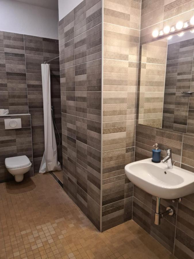 סלוניקי Jetpak Alternative Eco Hostel מראה חיצוני תמונה